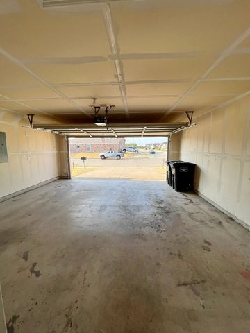 5825 Mountain Bluff Drive, Fort Worth, TX 76179