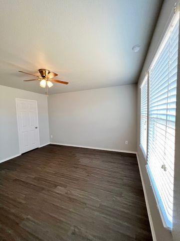 5825 Mountain Bluff Drive, Fort Worth, TX 76179