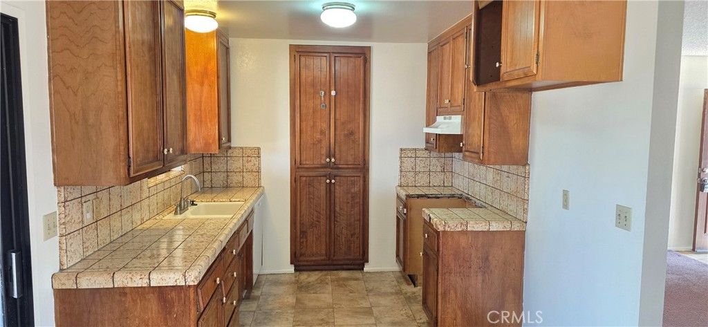 Image 13 of property listing at 7745 Joshua View, Yucca Valley, CA 92284