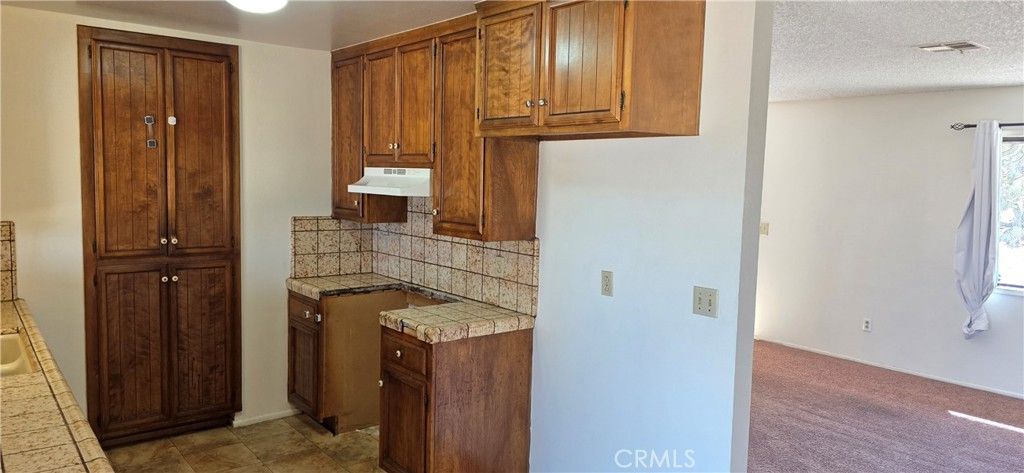 Image 14 of property listing at 7745 Joshua View, Yucca Valley, CA 92284