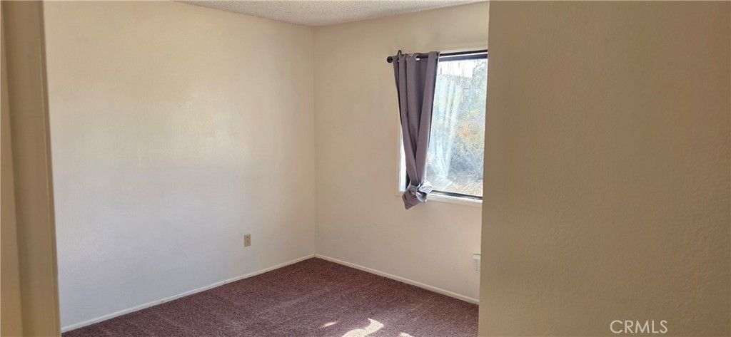 Image 17 of property listing at 7745 Joshua View, Yucca Valley, CA 92284