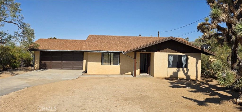 Image 2 of property listing at 7745 Joshua View, Yucca Valley, CA 92284