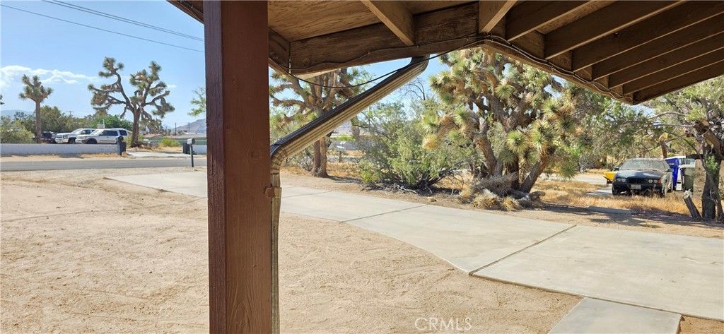 Image 32 of property listing at 7745 Joshua View, Yucca Valley, CA 92284