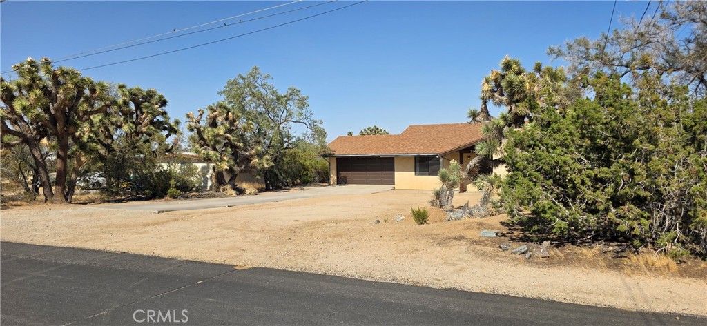 Image 35 of property listing at 7745 Joshua View, Yucca Valley, CA 92284