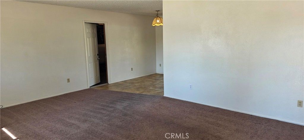 Image 5 of property listing at 7745 Joshua View, Yucca Valley, CA 92284