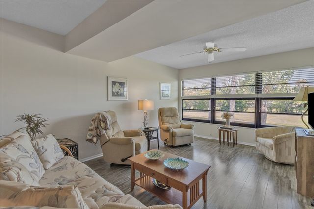 29 Plantation Drive 203, Vero Beach, FL 32966