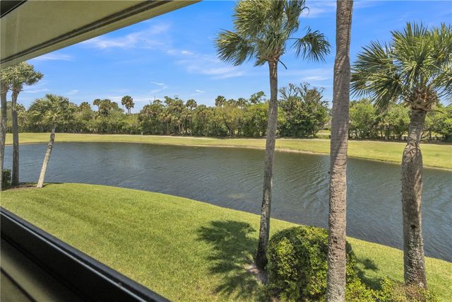 29 Plantation Drive 203, Vero Beach, FL 32966