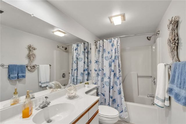 29 Plantation Drive 203, Vero Beach, FL 32966