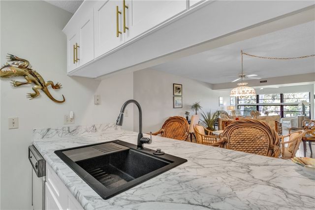 29 Plantation Drive 203, Vero Beach, FL 32966