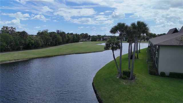 29 Plantation Drive 203, Vero Beach, FL 32966
