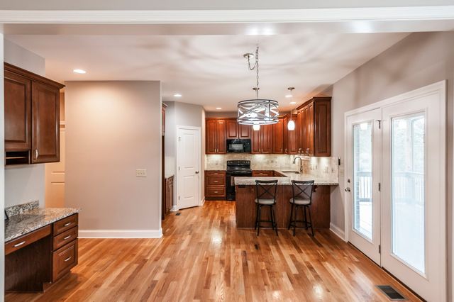 816 Lynn Dr, Goodlettsville, TN 37072
