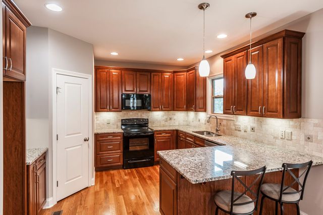 816 Lynn Dr, Goodlettsville, TN 37072
