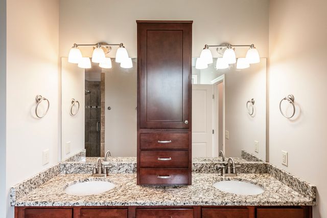 816 Lynn Dr, Goodlettsville, TN 37072