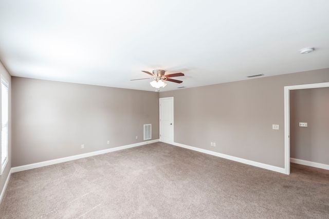 816 Lynn Dr, Goodlettsville, TN 37072