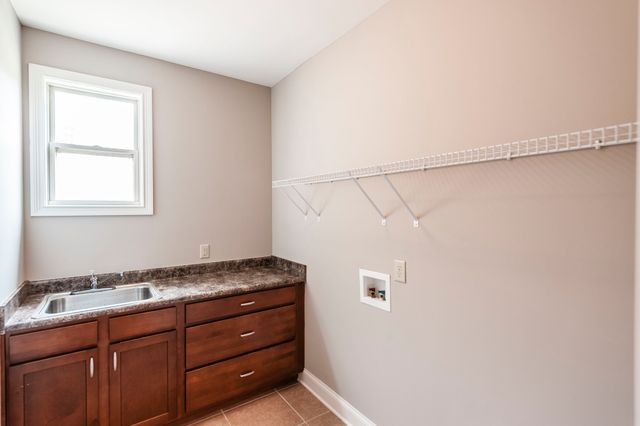 816 Lynn Dr, Goodlettsville, TN 37072