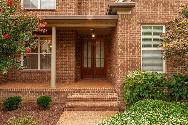 816 Lynn Dr, Goodlettsville, TN 37072