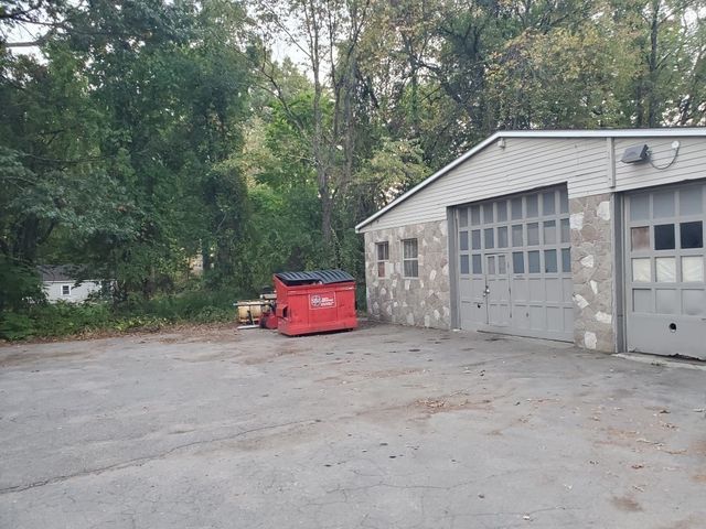 851 Lancaster St, Leominster, MA 01453