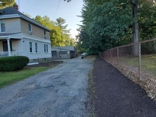 851 Lancaster St, Leominster, MA 01453