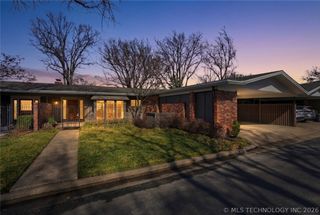 2133 E 60th Place L5, Tulsa, OK 74105