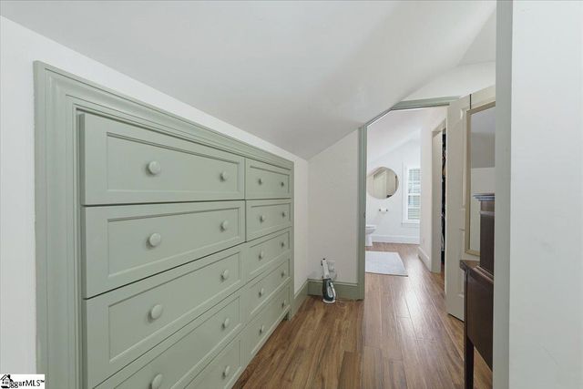 8 Charlotte Street, Greenville, SC 29607