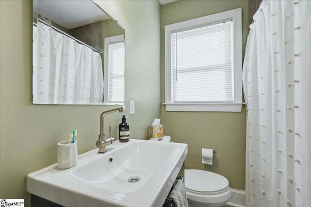 8 Charlotte Street, Greenville, SC 29607