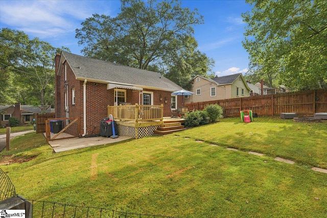 8 Charlotte Street, Greenville, SC 29607