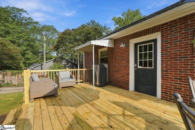 8 Charlotte Street, Greenville, SC 29607