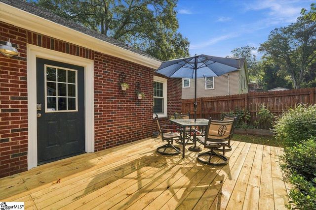 8 Charlotte Street, Greenville, SC 29607