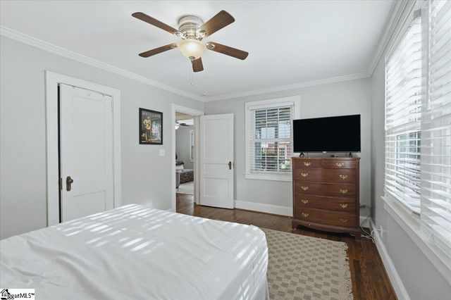 8 Charlotte Street, Greenville, SC 29607