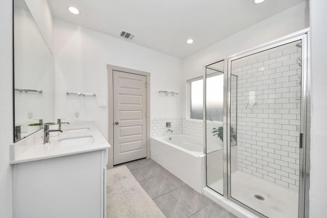 1014 Glenvale Drive, Missouri City, TX 77459