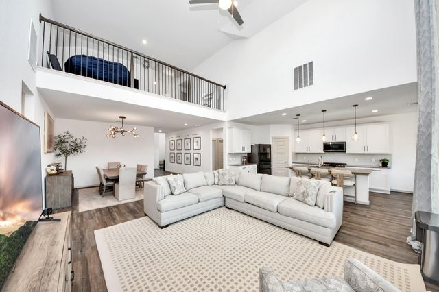 1014 Glenvale Drive, Missouri City, TX 77459