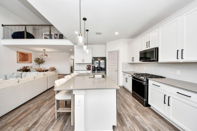 1014 Glenvale Drive, Missouri City, TX 77459