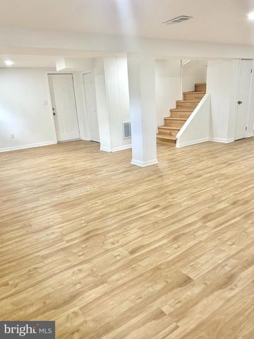 905 BENSON TER, Silver Spring, MD 20901