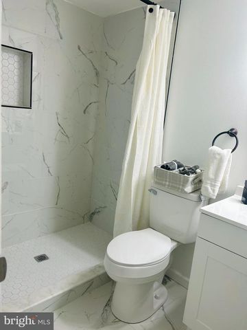 905 BENSON TER, Silver Spring, MD 20901