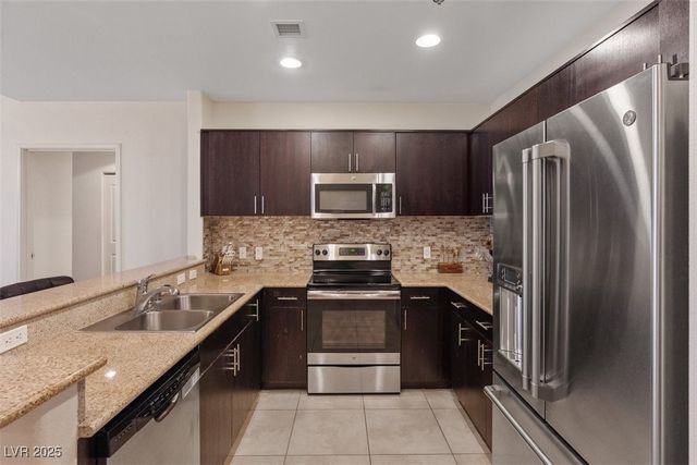 8255 Las Vegas Boulevard 1905, Las Vegas, NV 89123