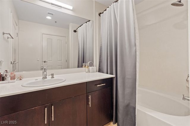 8255 Las Vegas Boulevard 1905, Las Vegas, NV 89123