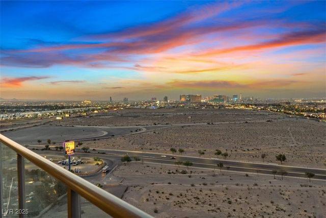 8255 Las Vegas Boulevard 1905, Las Vegas, NV 89123