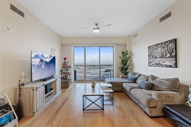 8255 Las Vegas Boulevard 1905, Las Vegas, NV 89123