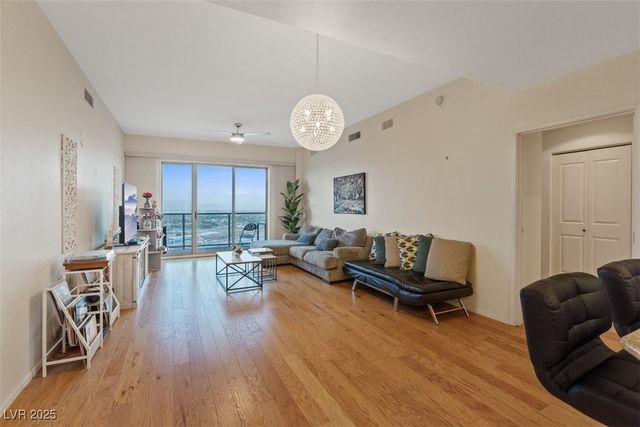 8255 Las Vegas Boulevard 1905, Las Vegas, NV 89123