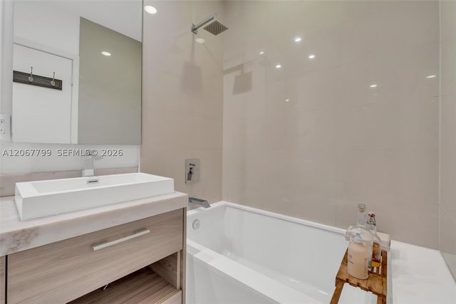 1300 S Miami Ave PH5110, Miami, FL 33130