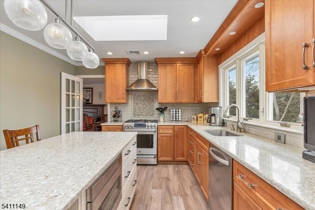 1280 White Oak Rd, Scotch Plains Twp., NJ 07076