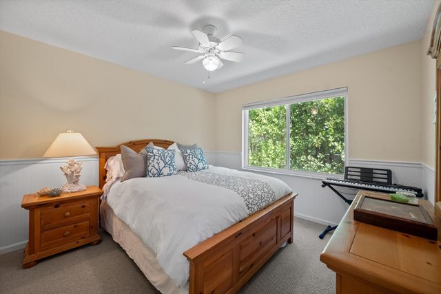 5040 SE Bent Wood Drive, Stuart, FL 34997