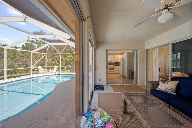 5040 SE Bent Wood Drive, Stuart, FL 34997