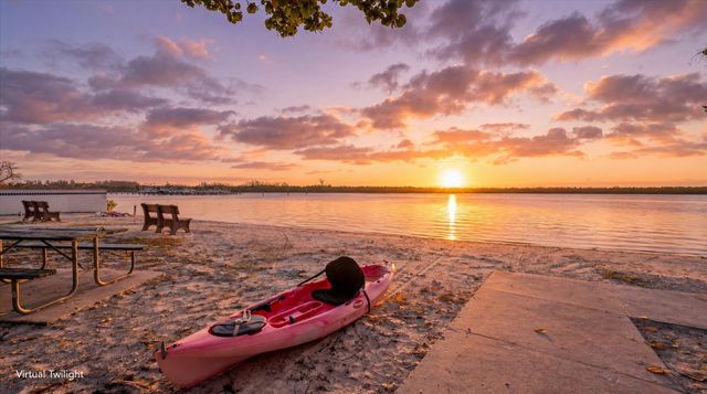 5040 SE Bent Wood Drive, Stuart, FL 34997