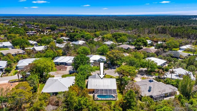 5040 SE Bent Wood Drive, Stuart, FL 34997