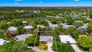 5040 SE Bent Wood Drive, Stuart, FL 34997