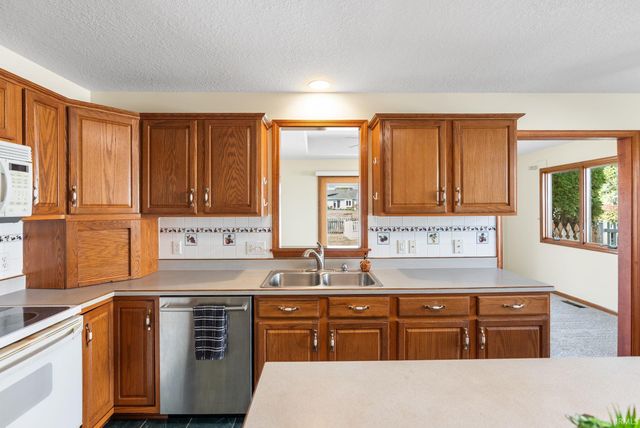 5619 Fox Mill Run, Fort Wayne, IN 46835