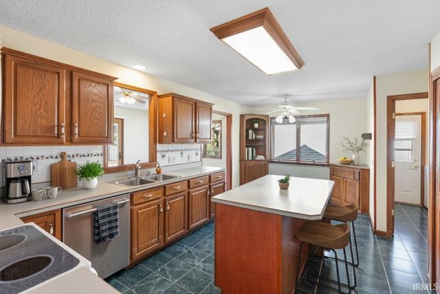 5619 Fox Mill Run, Fort Wayne, IN 46835