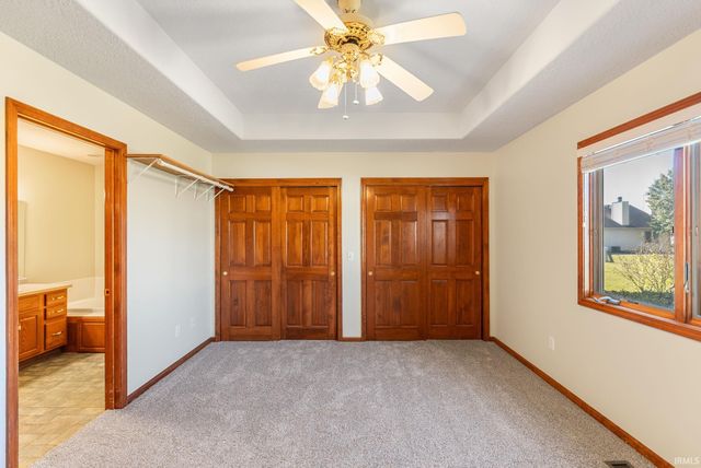 5619 Fox Mill Run, Fort Wayne, IN 46835