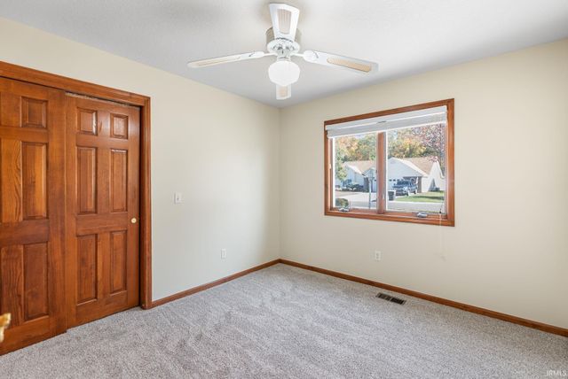 5619 Fox Mill Run, Fort Wayne, IN 46835